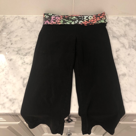 PINK Victoria's Secret Pants - VS Pink Black / Rainbow Cheetah Print Yoga Pants